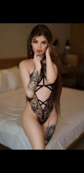 Куртизанки города: Их история и современный взгляд на интимный досуг